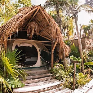 Luxuszelt Uman Glamping & Cenote, Tulum